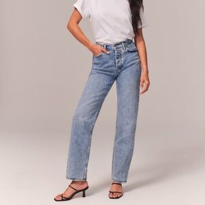 Abercrombie & Fitch high rise Dad Jean in size 28/6R